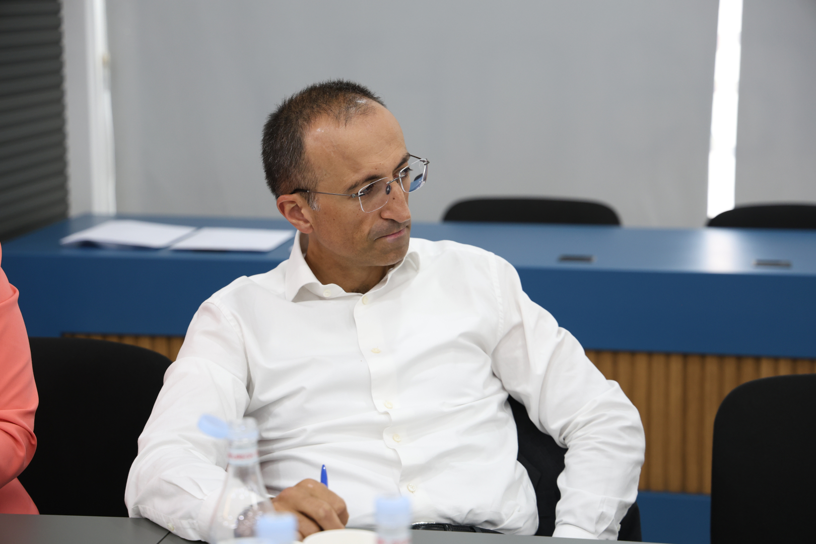 image-slide